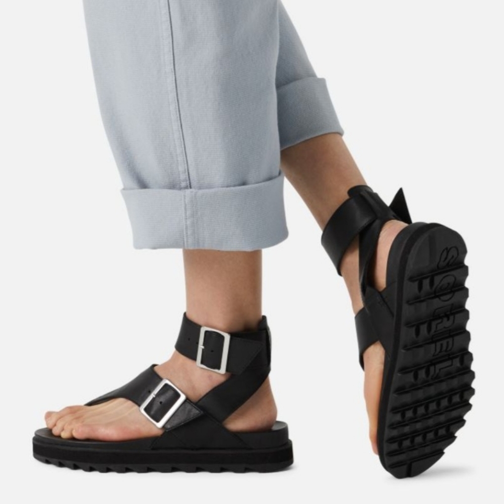 Sorel Roaming Sandal size 9.5